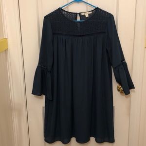 Quarter sleeve dress